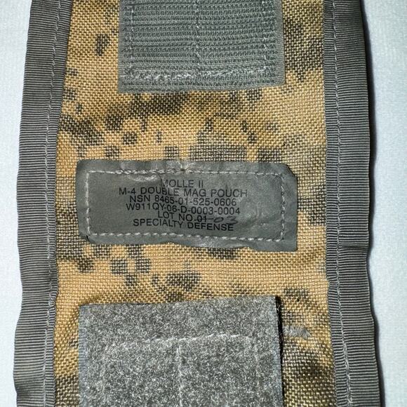 US Military Surplus MOLLE II M-4 Double Magazine Pouch Multicam Front Drain Hole - Picture 3 of 4